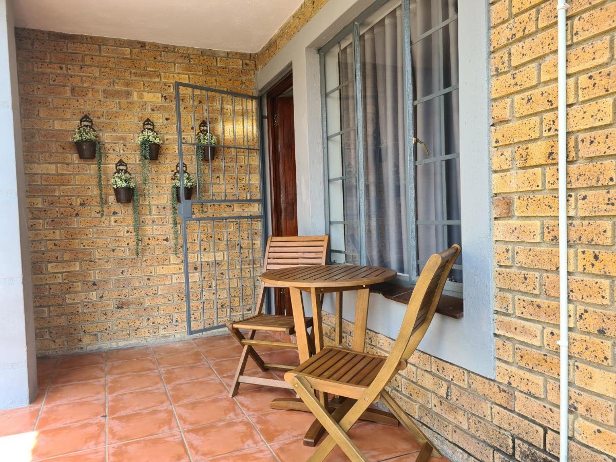 Villa Casa Lifestyle Mbombela Exterior photo